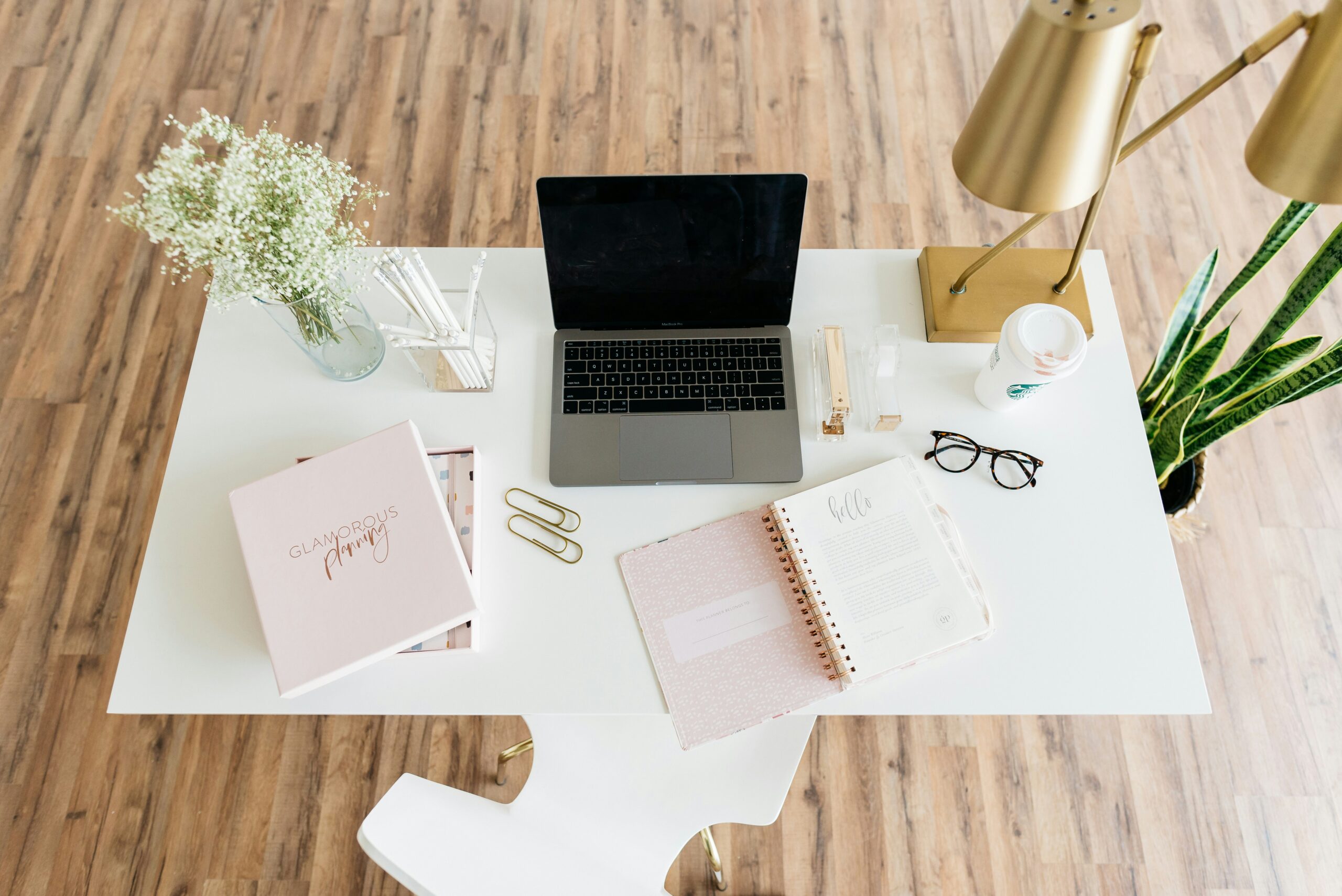 alexa-williams-RaYjMmmaSCA-unsplash